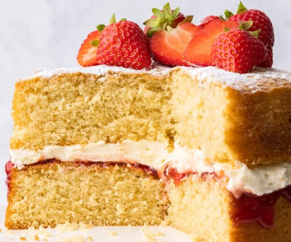 Large Victoria Sponge Recipe, A Big Cake for a Crowd