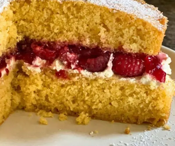 Mary Berry Victoria Sponge Recipe, Classic All-in-One Cake